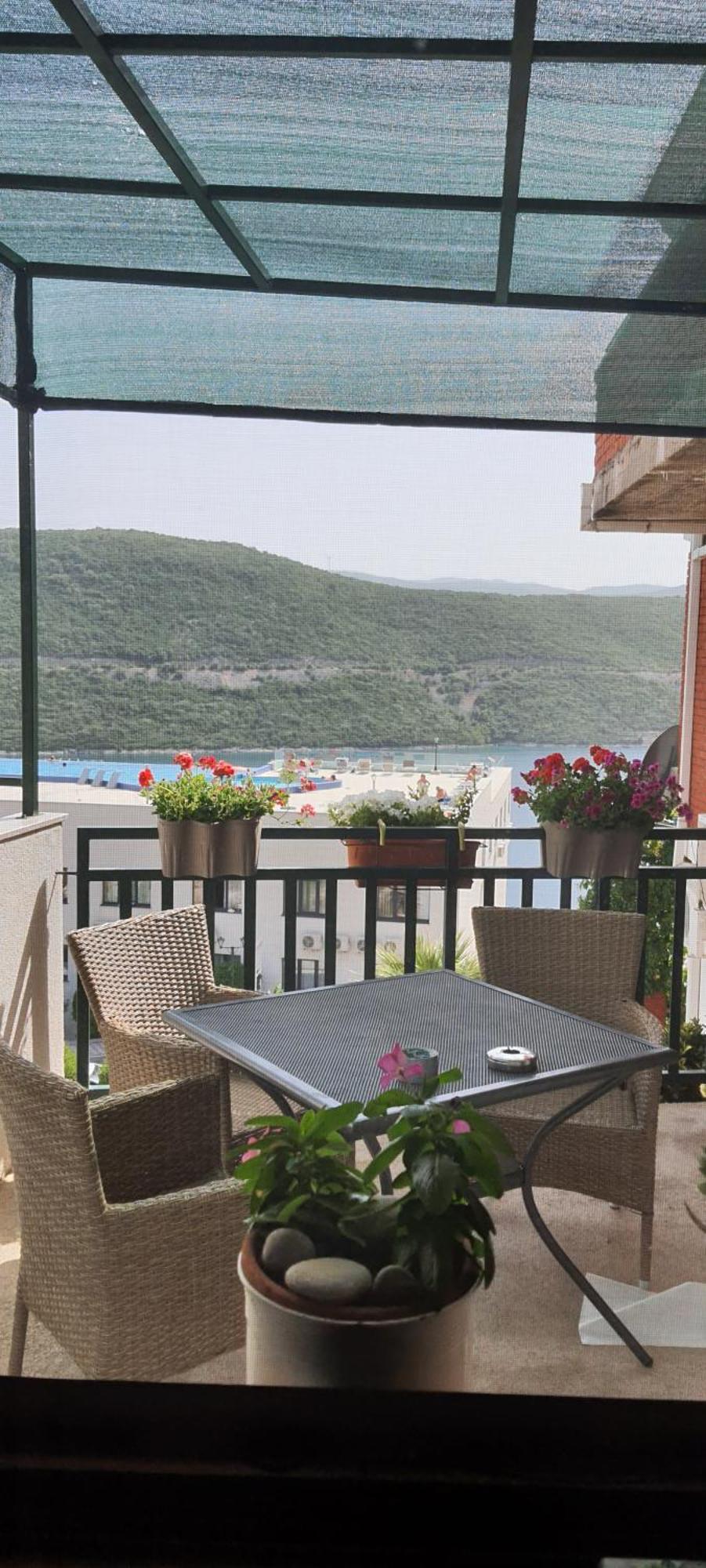 Angela & Marco'S Apartments เนอุม ภายนอก รูปภาพ